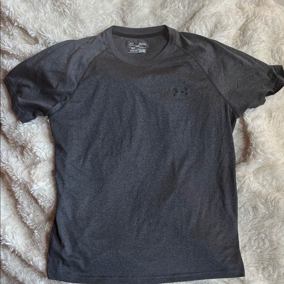 Under Armour Men's Charcoal Short Sleeve Tee - Picture 1 of 2